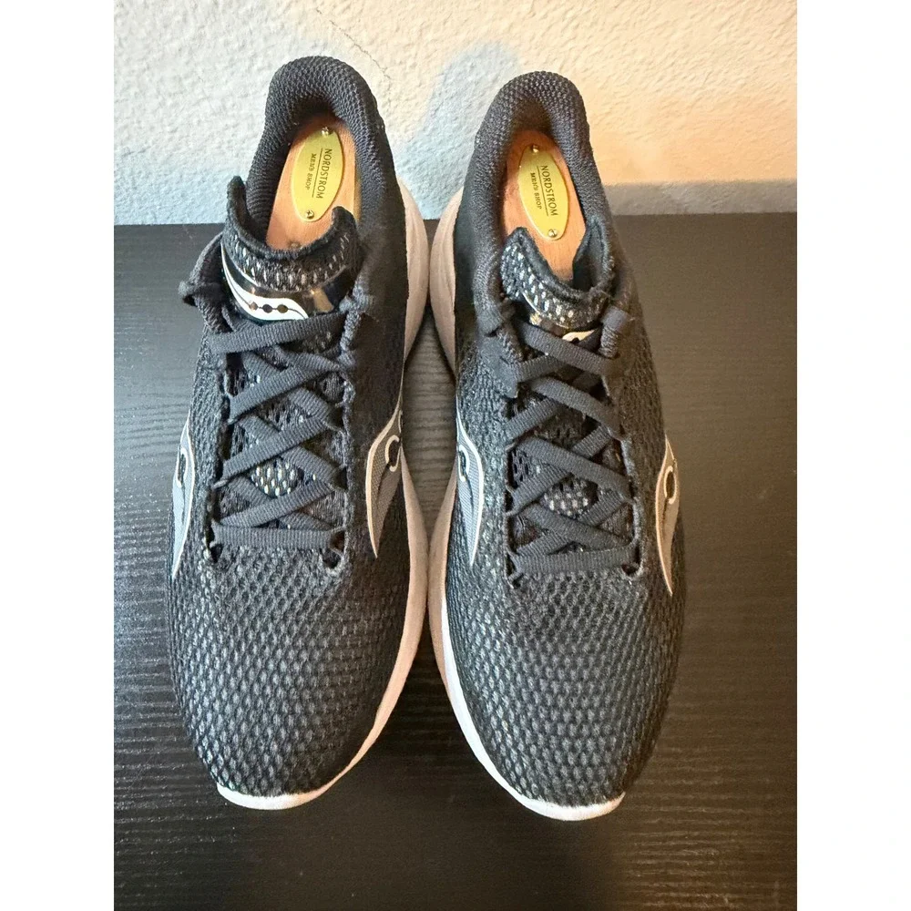 Saucony Kinvara 14 Womens Running Shoes Black White S10824-05 Size 7.5